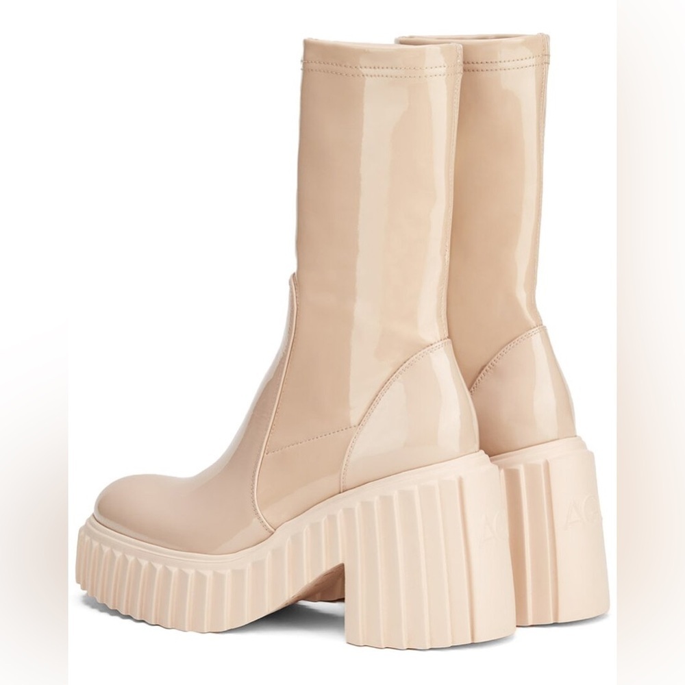 AGL Tiggy Stretch Patent Bootie NWOT - Picture 2 of 10